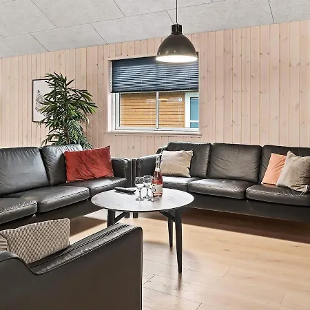 24 Person In Hasselberg *