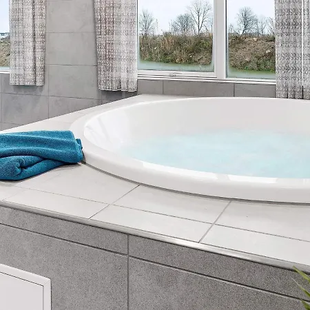 24 Person In Hasselberg